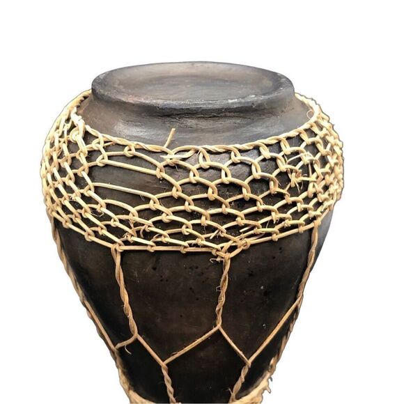 Vintage Mid Century Wooden Vase With Basketry Weave Overlay - Picture 6 of 10